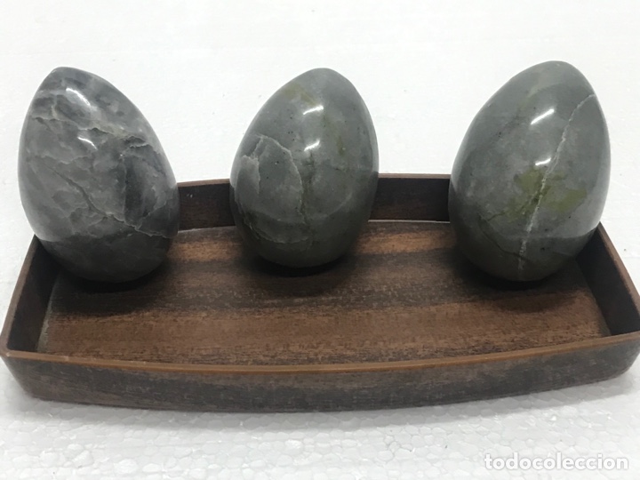 Vintage: 3 huevos de piedra gris bandeja no incluida Ref 4