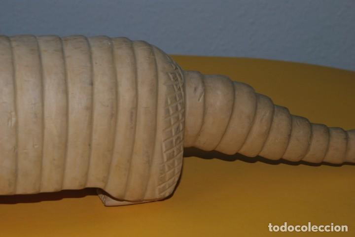 Vintage: FIGURA DE MADERA DE BALSA - ARMADILLO - 50 CM - Foto 3