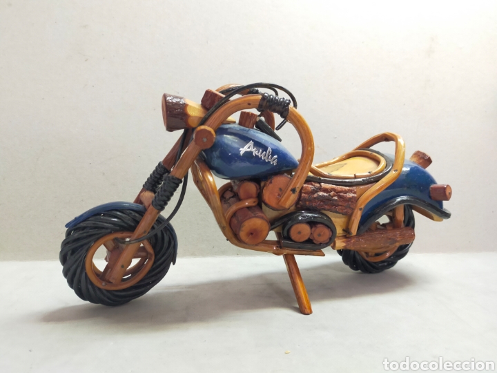 moto en miniatura realizada en madera - Compra venta en todocoleccion