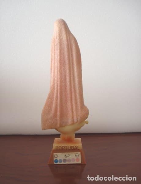 Vintage: Figura de la Virgen de F&aacute;tima en pl&aacute;stico t&eacute;rmico - Foto 3
