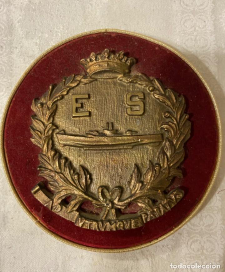 Vintage: C-37. Metopa bronce macizo Escuela de Submarinos de Cartagena leyenda Ad utrumque paratus&hellip;