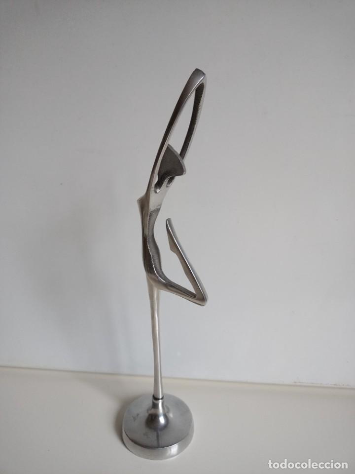 Vintage: Bailarina de metal tipo Art Dec&oacute;