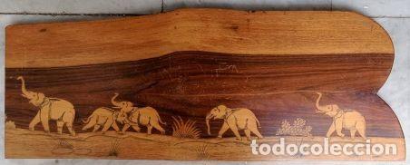 Vintage: CUADRO CON ESCENA DE ELFANTES DE MADERA INCRUSTADOS. INCRUSTACION-01