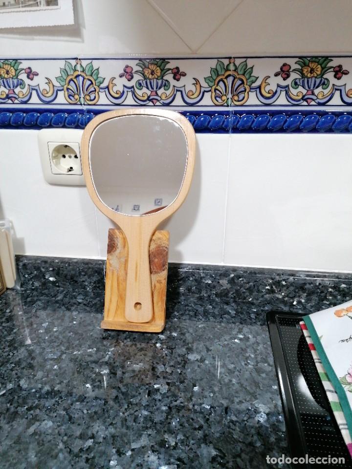 Vintage: C12 - espejo de mano de madera.