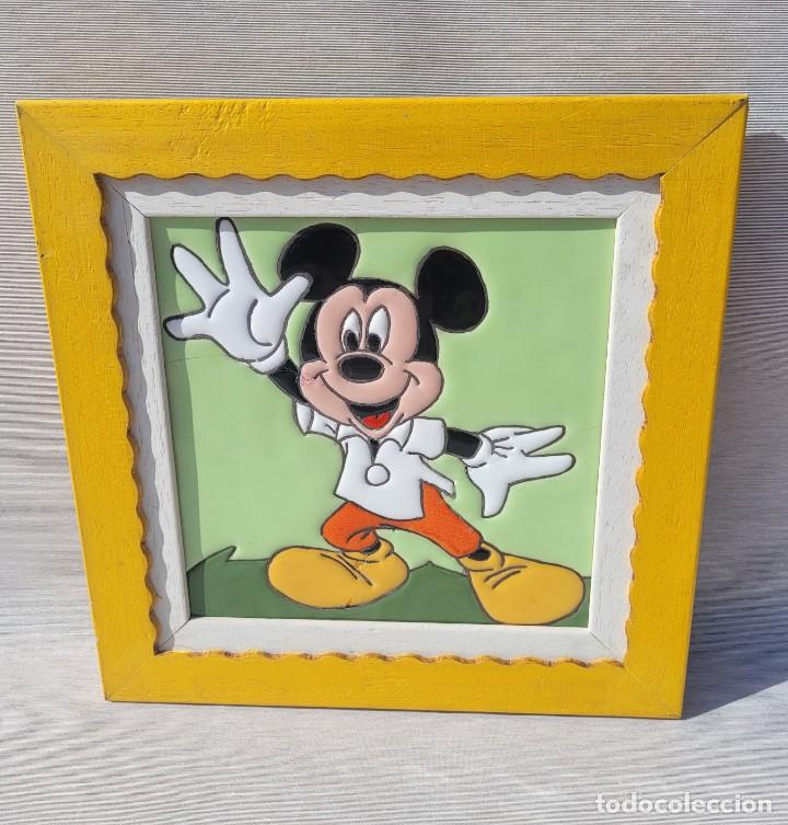 Vintage: Plato de cer&aacute;mica, hecho a mano, enmarcado, con Mickey Mouse, reacondicionado