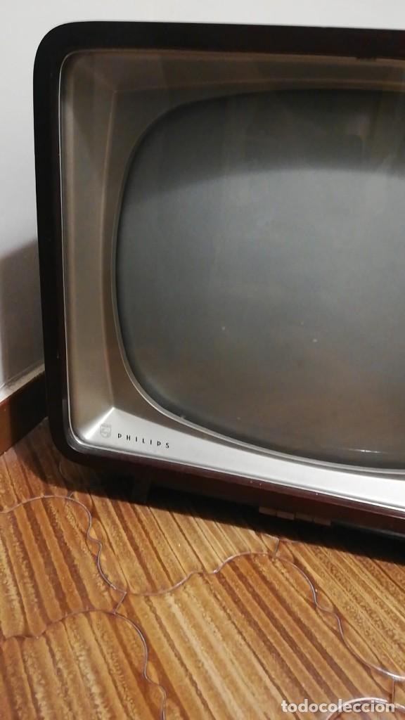 Vintage: TV PHILIPS DE MADERA Y VALVULAS - Foto 3