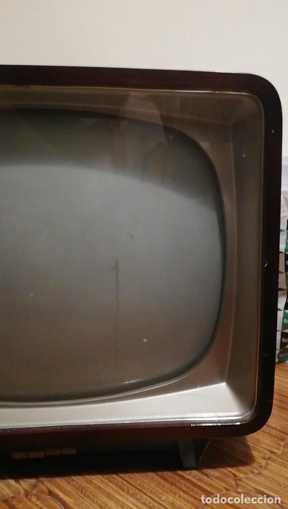Vintage: TV PHILIPS DE MADERA Y VALVULAS - Foto 4