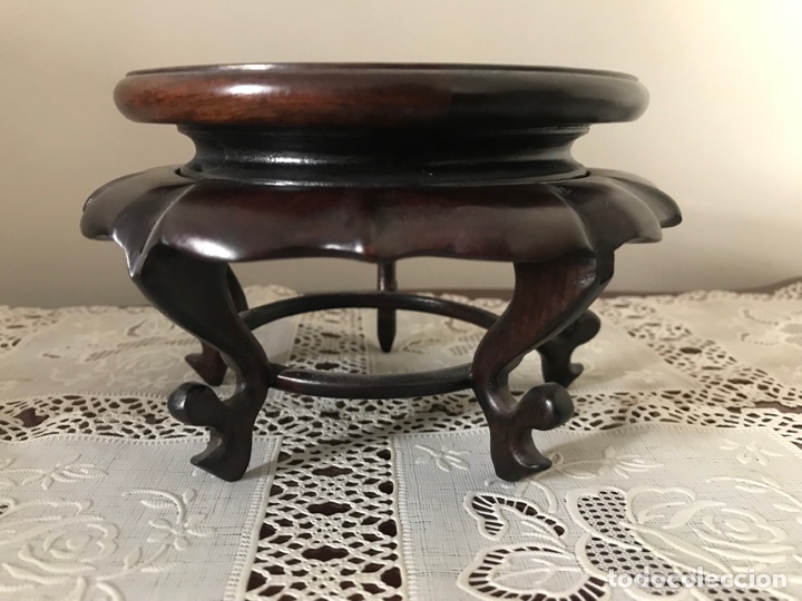 Vintage: 1 Peana de madera para escultura tiene una peque&ntilde;a falta en una pata