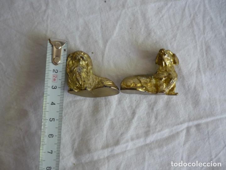 Vintage: 8 figuras de perros en plomo dorado - Foto 9