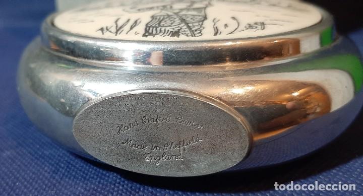 Vintage: Antigua petaca en peltre - Foto 4