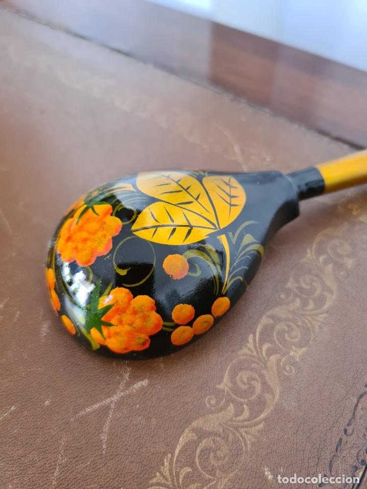 Vintage: CUCHARA RUSA DE MADERA PINTADA A MANO - Foto 4