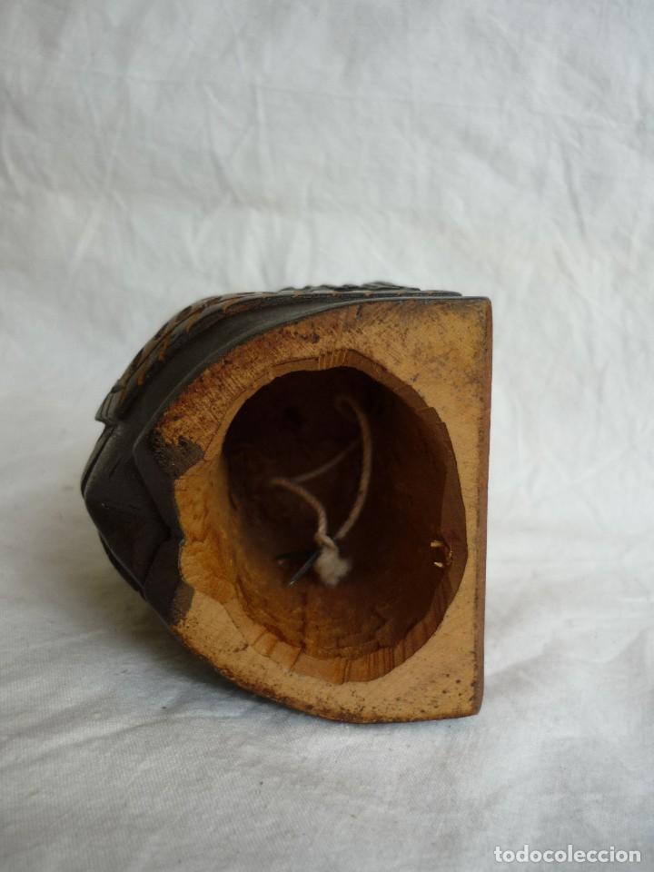 Vintage: Simp&aacute;tica figura tallada en madera, Indio riendo - Foto 6