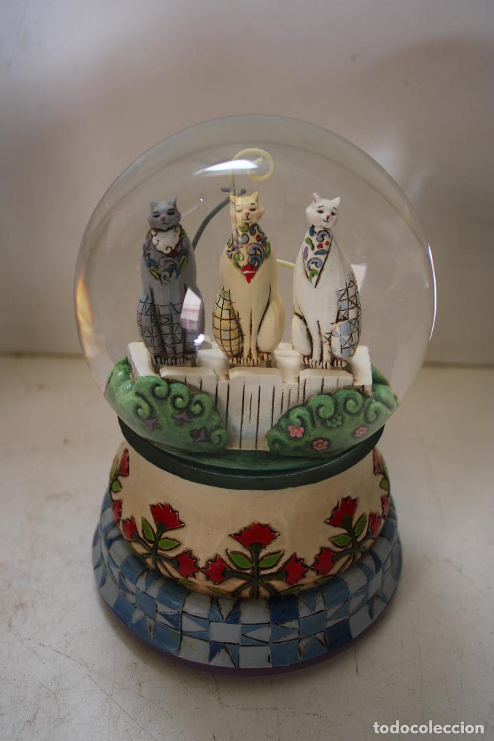 Vintage: bola de agua musical tres gatos