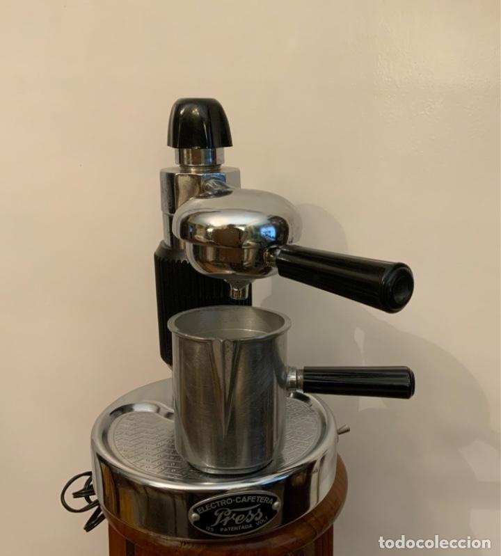 Vintage: ELECTRO CAFETERA PRESS 125V A&Ntilde;OS 50 - Foto 9