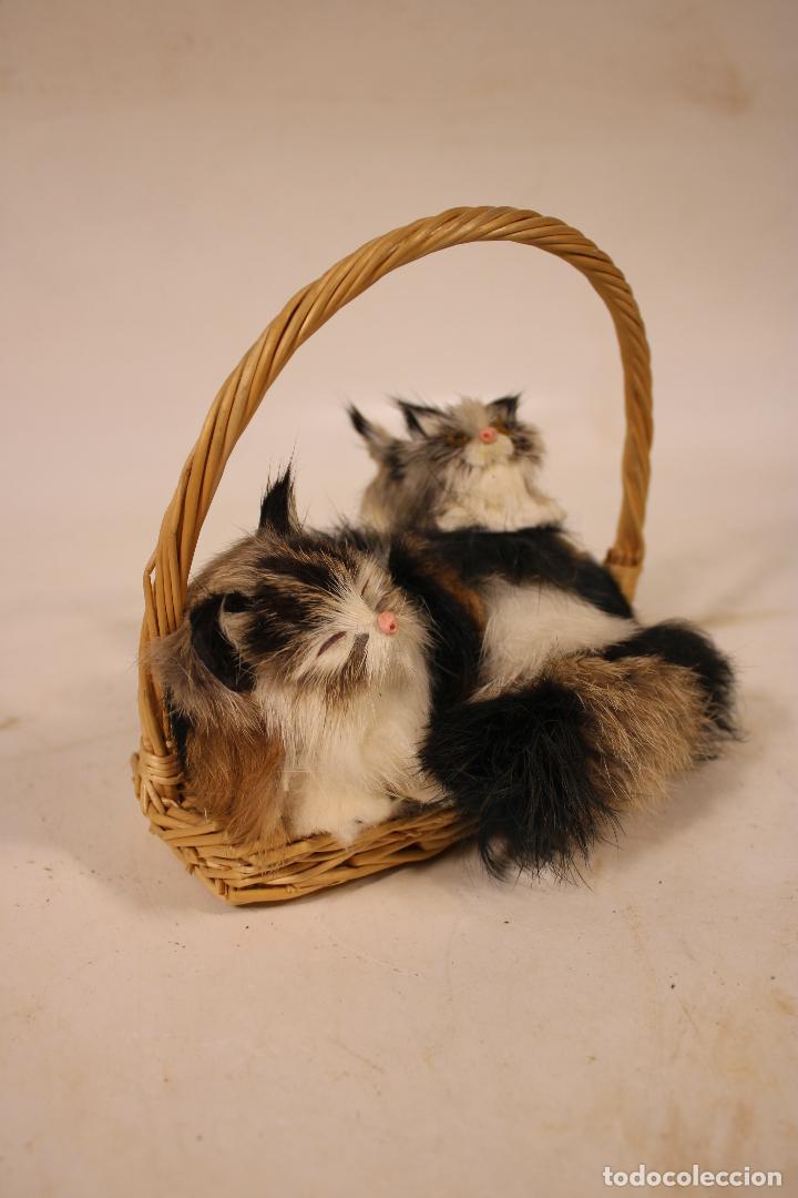 Vintage: cesta con gatos de peluche - Foto 2