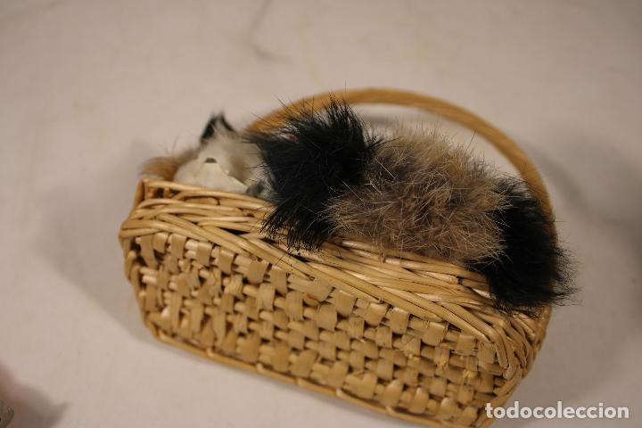 Vintage: cesta con gatos de peluche - Foto 3