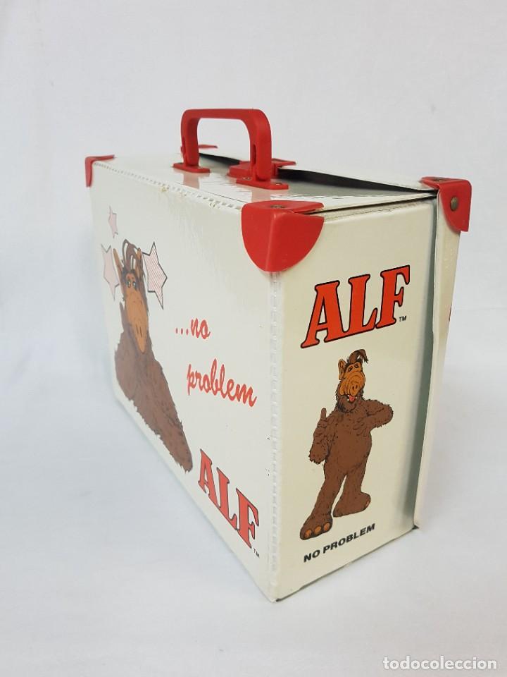 Vintage: Malet&iacute;n original de Alf. 1988. - Foto 2