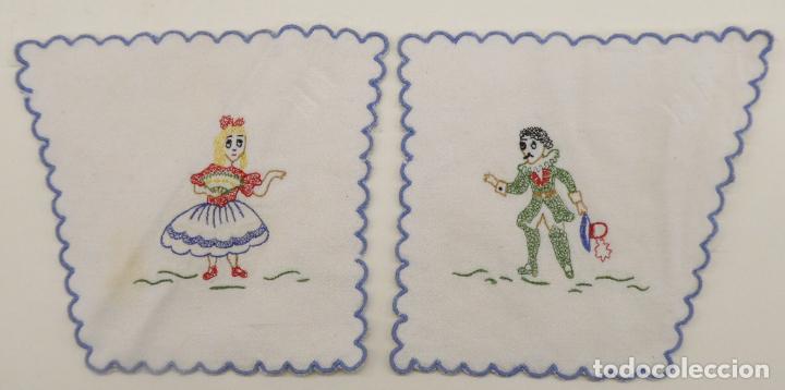 Vintage: 2 PEQUE&Ntilde;OS BORDADOS - Foto 1
