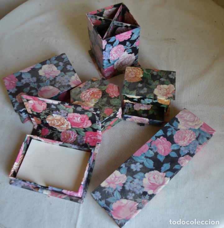 Vintage: Juego de mesa con motivos florales