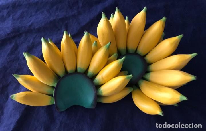 Vintage: DECORATIVA PAREJA DE RACIMOS DE PL&Aacute;TANOS EN MADERA. ARTESAN&Iacute;A. A ESTRENAR