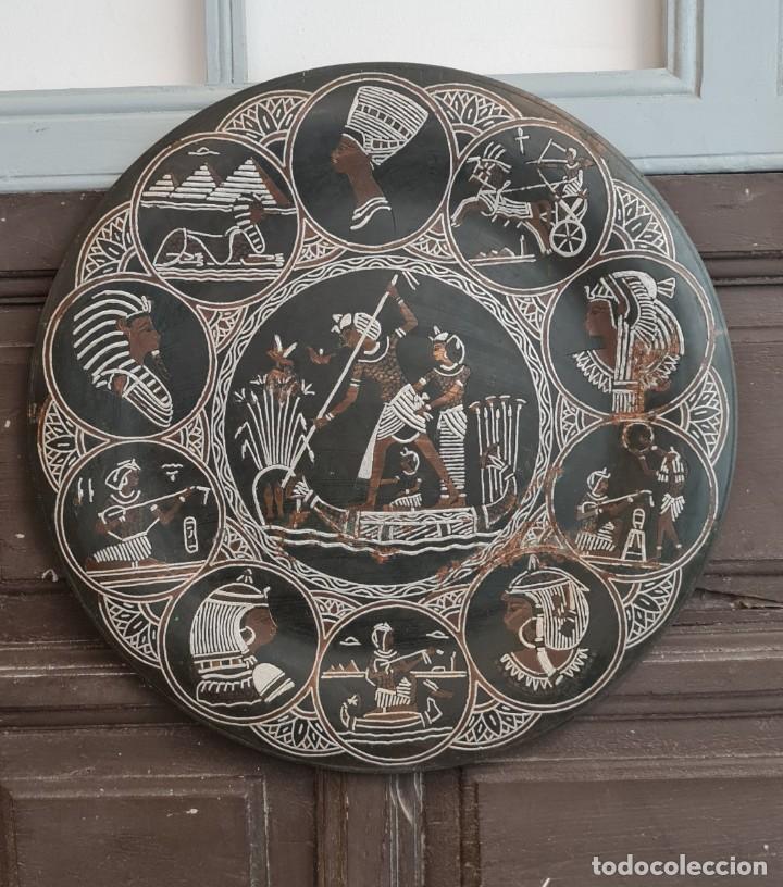 Vintage: Plato Bandeja egipcio en cobre y plata de 50cm de diametro