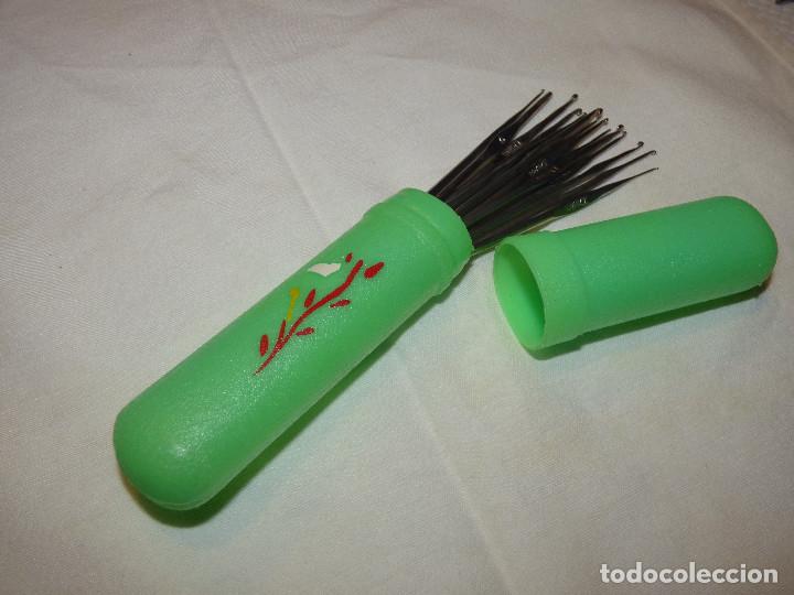Vintage: Ganchillo,con estuche. - Foto 2