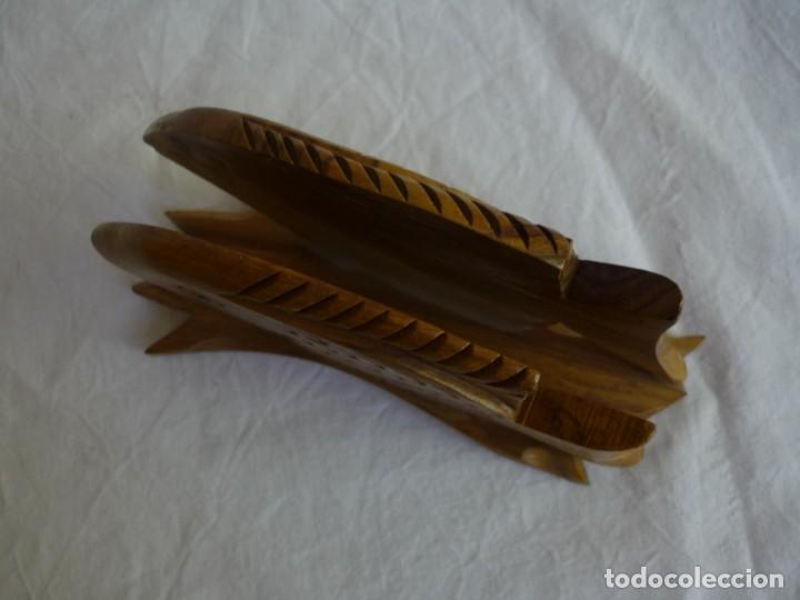 Vintage: Servilletero en forma de pez tallado en madera - Foto 6
