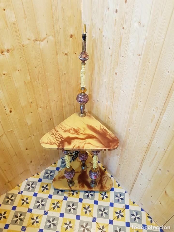Vintage: MESA ,LAMPARA, DE RESINA VINTAGE - Foto 2