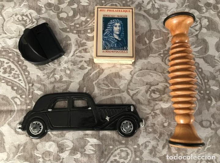 Vintage: SURTIDO 4 ART&Iacute;CULOS: MASAJE PIES, ENCEDEDOR/CENICERO, BARAJA Y PERCHA PARED. A ESTRENAR