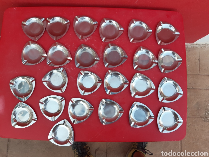 Vintage: 25 CENICEROS METALICOS - Foto 1