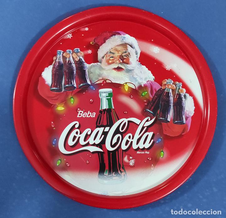 Vintage: Bandeja Publicidad Coca Cola. Tama&ntilde;o medido en di&aacute;metro 34,5 cms. A&ntilde;os 80