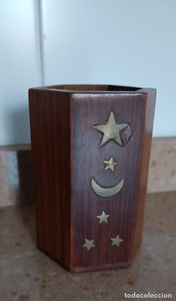 Vintage: PORTA OBJETOS MADERA Y LATON - Foto 1