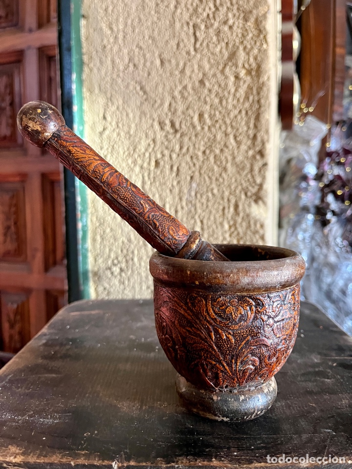 Vintage: Mortero en madera con greca decorativa. - Foto 1