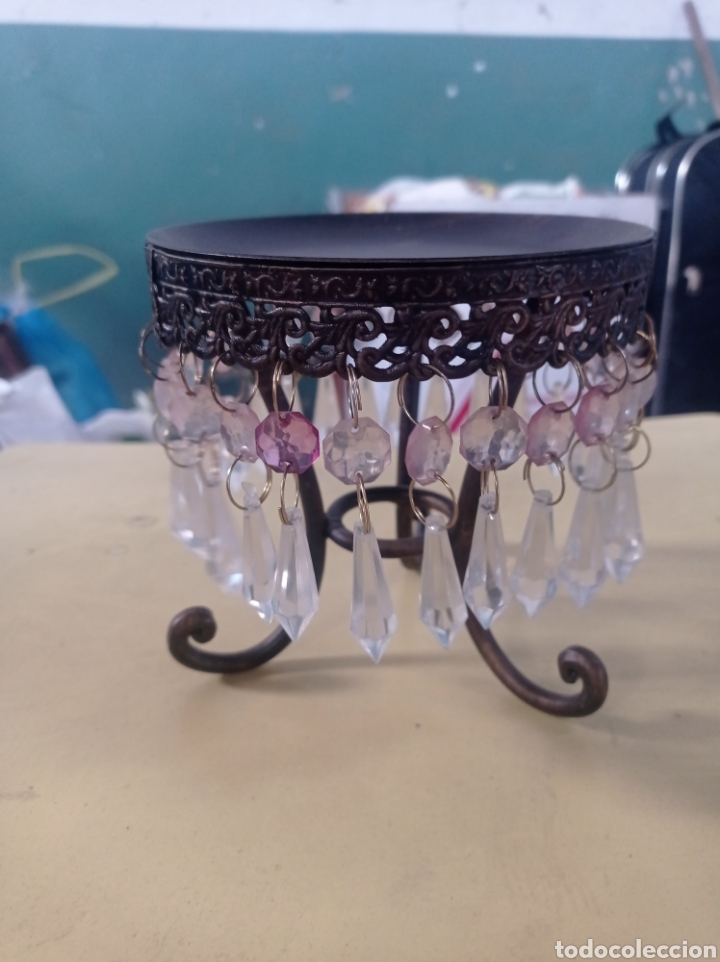 Vintage: Bandeja de decoraci&oacute;n vintage con perlitas base met&aacute;lica
