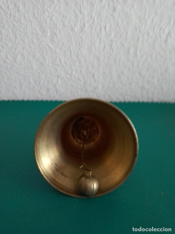Vintage: Campana metal dorada. - Foto 6