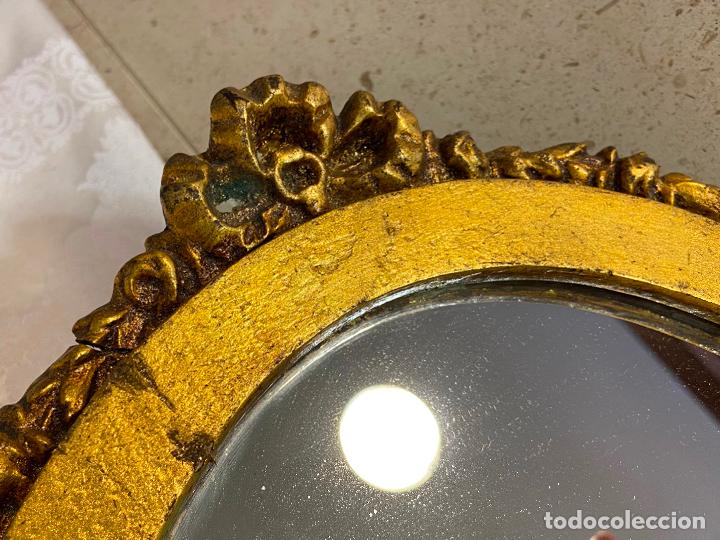 Vintage: 96.- Espejo cornucopia de madera y pan de oro - Foto 1