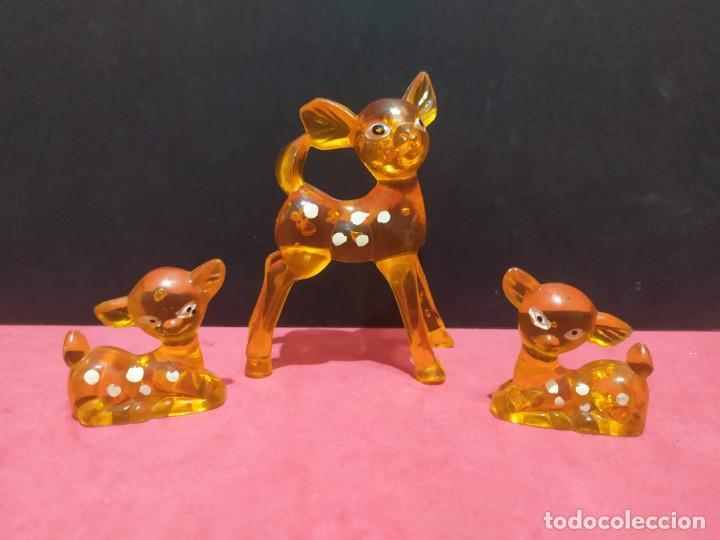 Vintage: antiguas figuras de plastico pasta cierva con cervatillos decoracion vintage a&ntilde;os 70/80