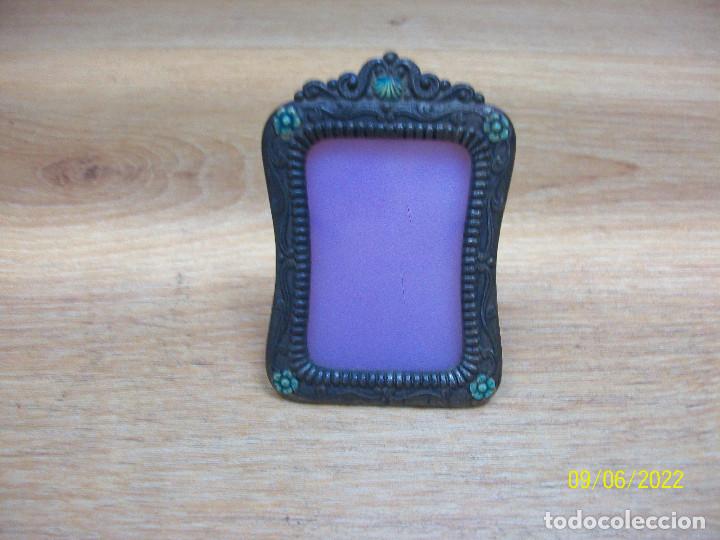 Vintage: PORTARETRANO PLATEADO - Foto 1