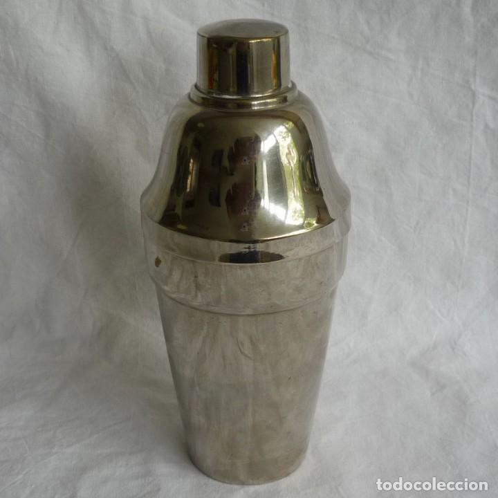 Vintage: Coctelera de lat&oacute;n plateado - Foto 1
