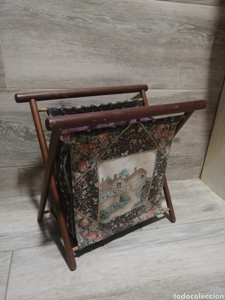 Vintage: Revistero vintage antiguo