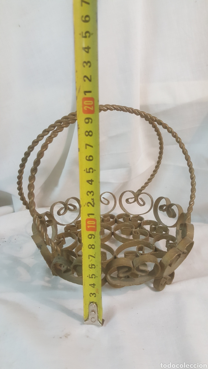 Vintage: BONITO CENTRO DE MESA CON FORMA DE CESTA DE HIERRO - Foto 2