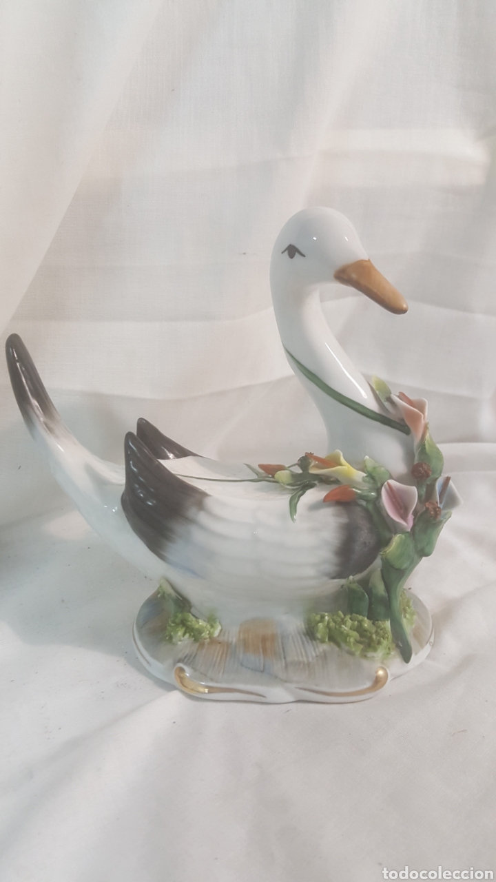 Vintage: PRECIOSO CISNE DE PORCELANA