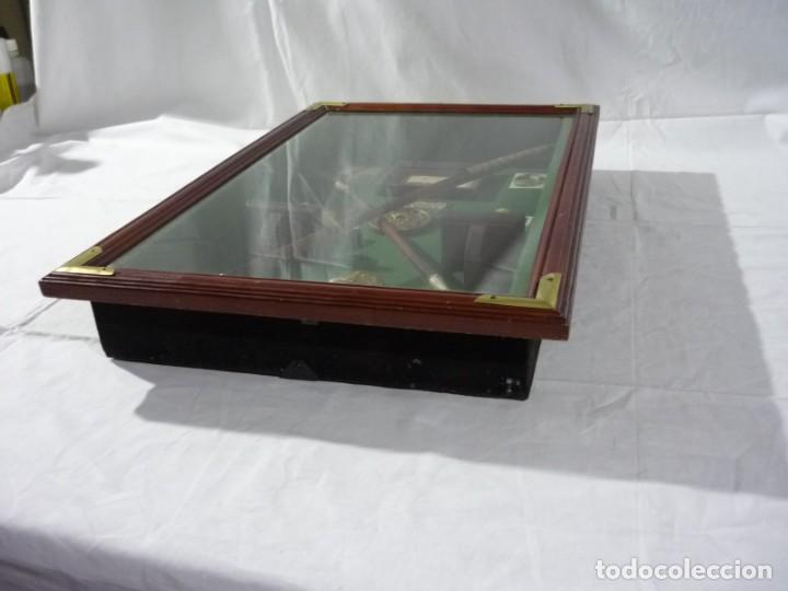 Vintage: Cuadro vitrina con objetos de golf - Foto 10