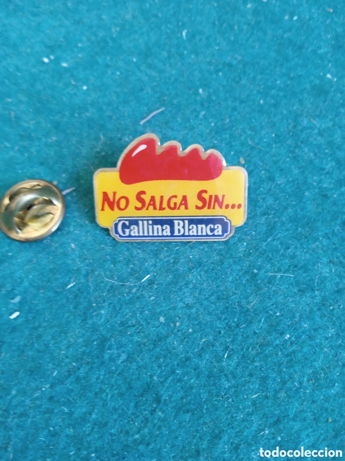 Vintage: Pin publicidad No salga sin Avecrem Gallina blanca ( sopa )