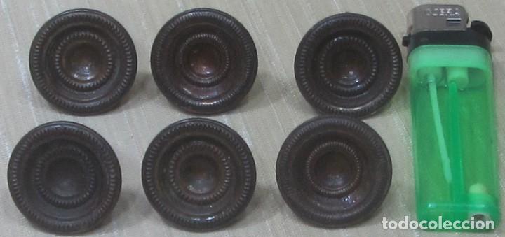 Vintage: 6 Tirador Pomo metal (Calamina, Zamak o similar) Decoraci&oacute;n Lat&oacute;n. Motivo C&iacute;rculos. A&ntilde;os 60