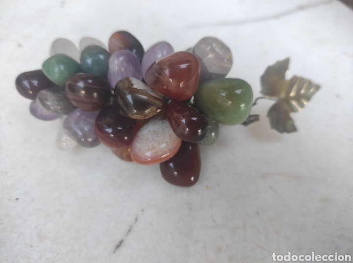 Vintage: Racimo de uvas de piedras - Foto 3