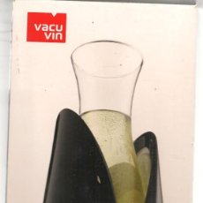 Vintage: JARRA DE CRISTAL CON ELEMENTO DE FRIO ACTIVO. VACU VIN. GENTILEZA BBVA. (Ñ). Lote 363107840