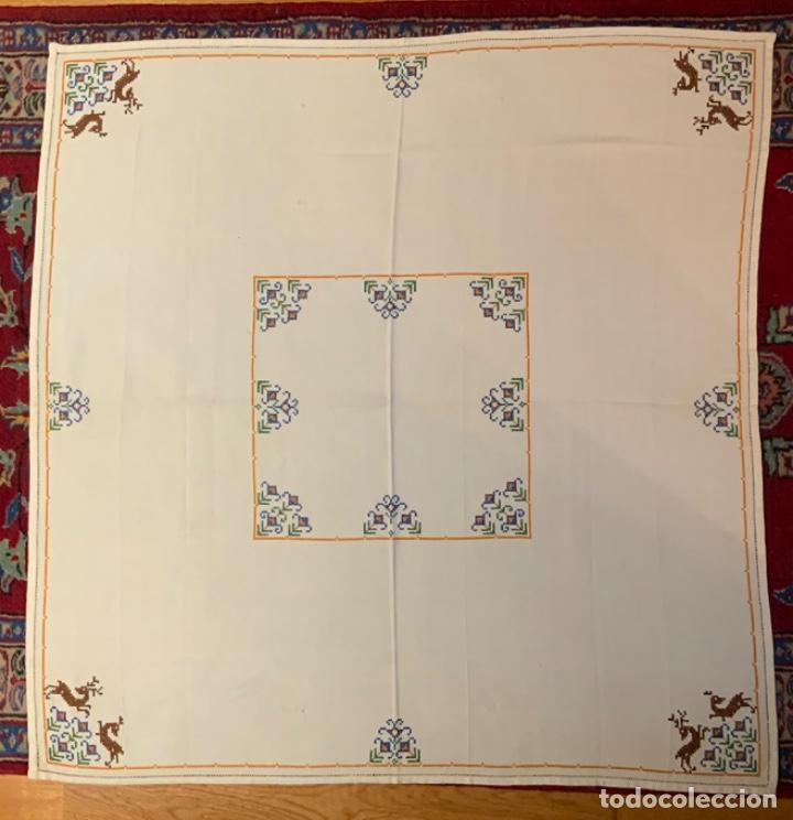 Vintage: ANTIGUO MANTEL BORDADO A MANO - Foto 4