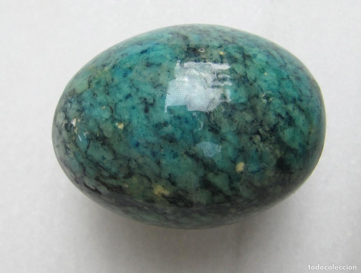 Vintage: Huevo de piedra dura tallada