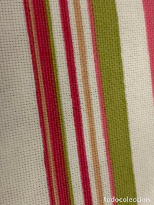 Vintage: Peque&ntilde;os retales de tela, ideal patchwork, necesee&hellip;&hellip;. 33x44cms y 20x34cms - Foto 2